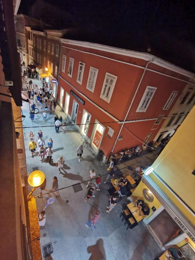 Apartment De Ville 2020 With Free Parking Pula Bagian luar foto